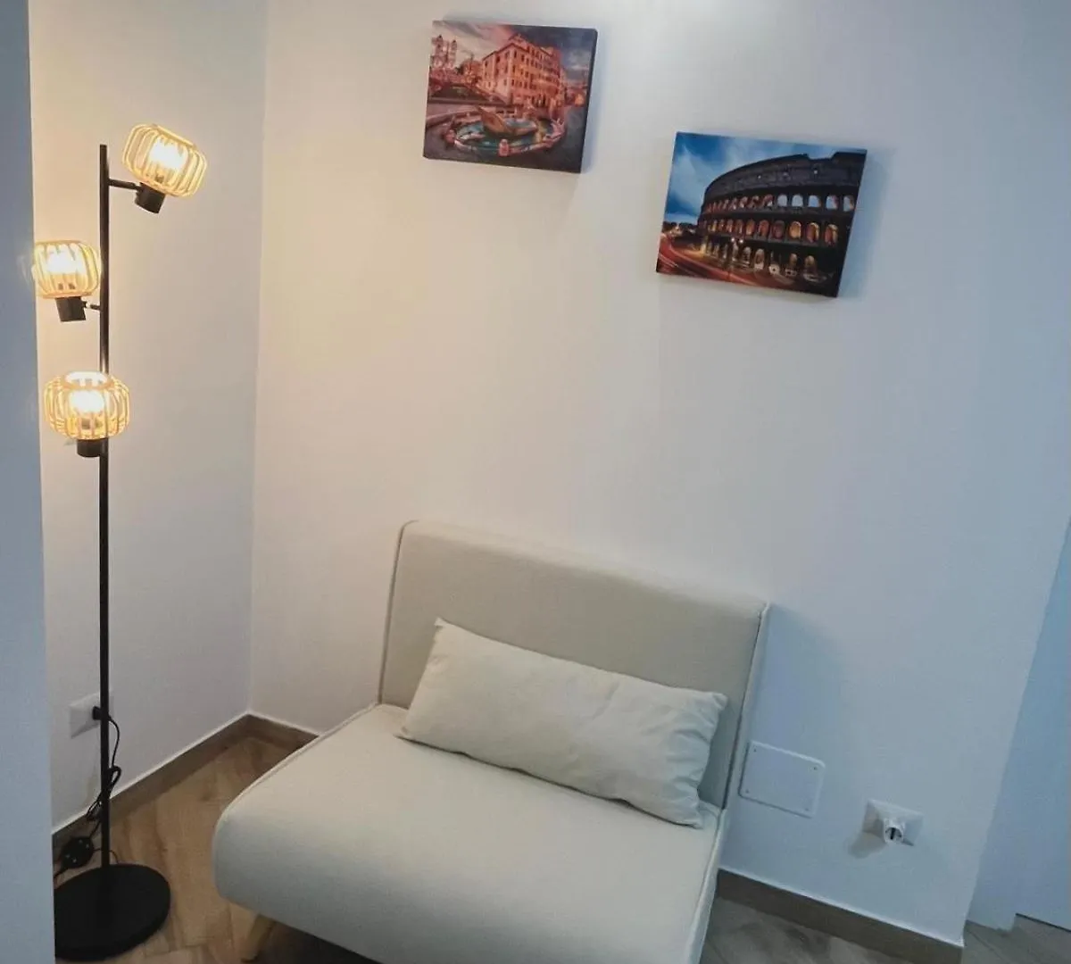 La Casa Di Tilde Roma Angelino Apartment  Rome